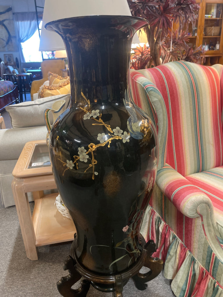 Large Asian Vase on Stand
