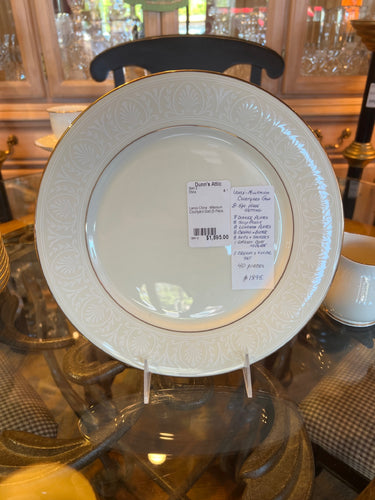 Lenox China - Millenium Courtyard Gold (5-Piece, Service for 8)