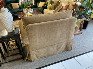 Oversized Tweed Chair With 3 Pillows