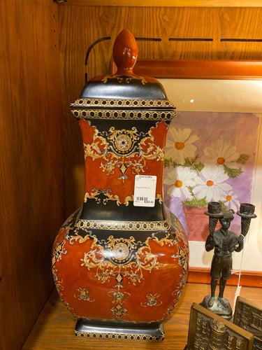 Chinese Jar With Lid