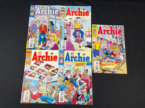 Assorted Archie Comic Books (5)