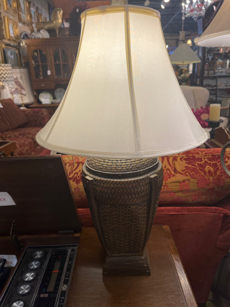 Rattan Style Lamp