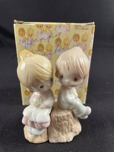 1993 Girl/Boy On Stump Salt & Pepper Shakers Precious Moments