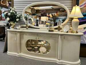 Italian White Lacquered Lighted Buffet With Mirror